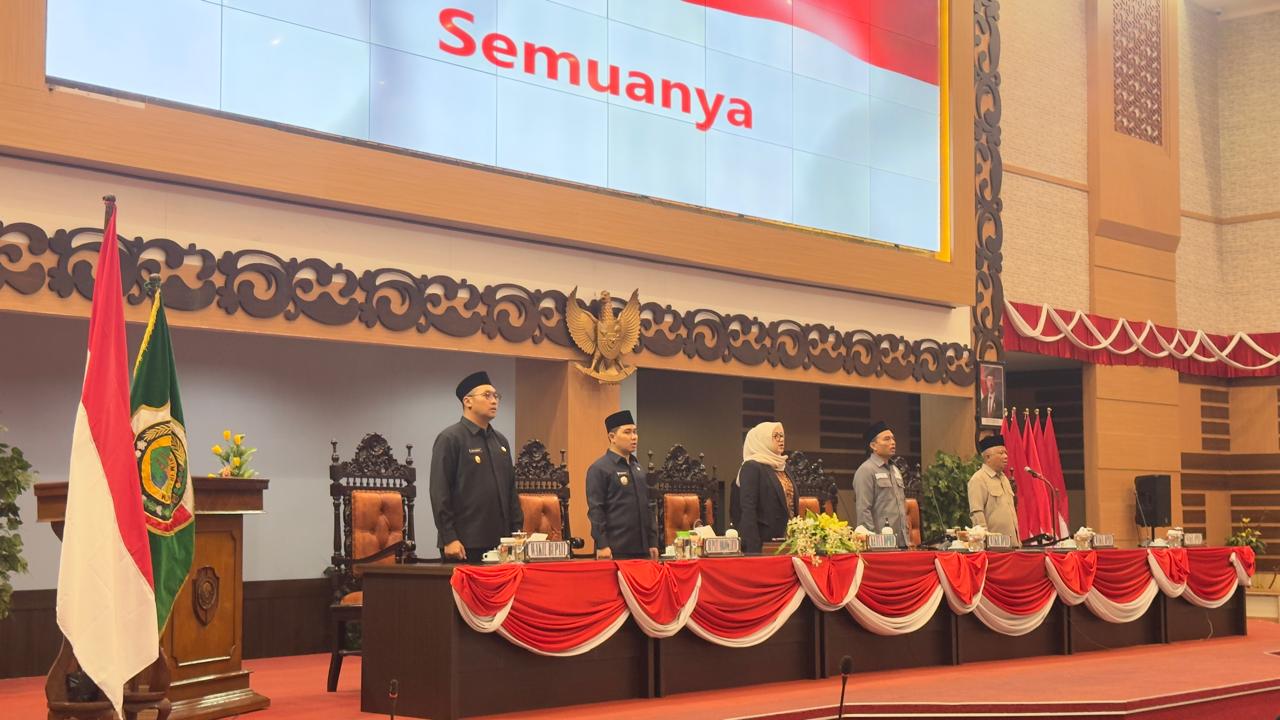 Bupati Dan Wakil Bupati Mojokerto Hadiri Rapat Paripurna Pandangan Umum Perubahan APBD 2026