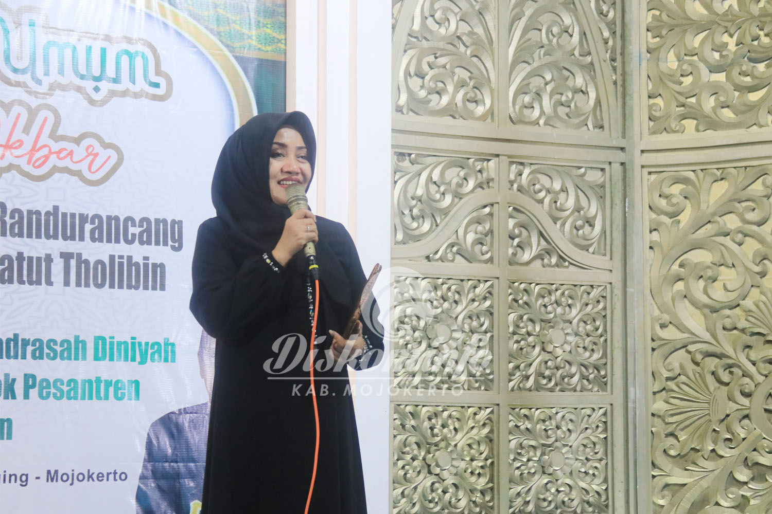 Bupati Mojokerto Hadiri Wisuda MTS - Madrasah Diniyah Pondok Pesantren Ianatut Tholibin