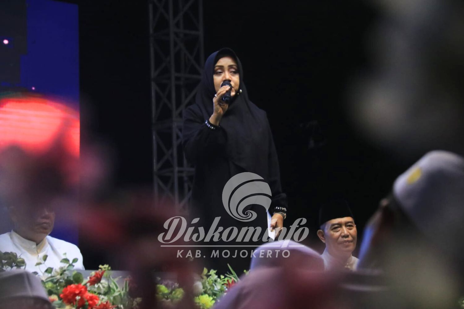 Hadiri Tasyakuran Kepala Desa Se-Kecamatan Jetis, Bupati Mojokerto Tekankan Para Kades agar Selesaikan Program demi Masyarakat