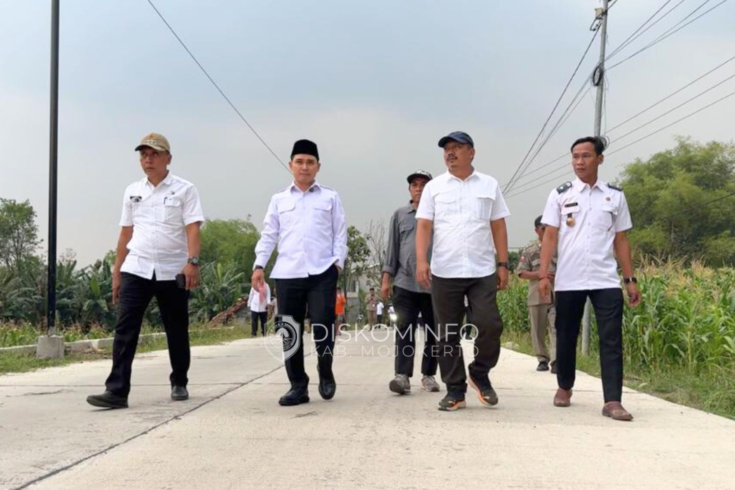 Pembangunan Ruas Jalan Bendung-Bantengan Tuntas 2025, Bupati Albarra Tinjau Langsung Progres Lapangan