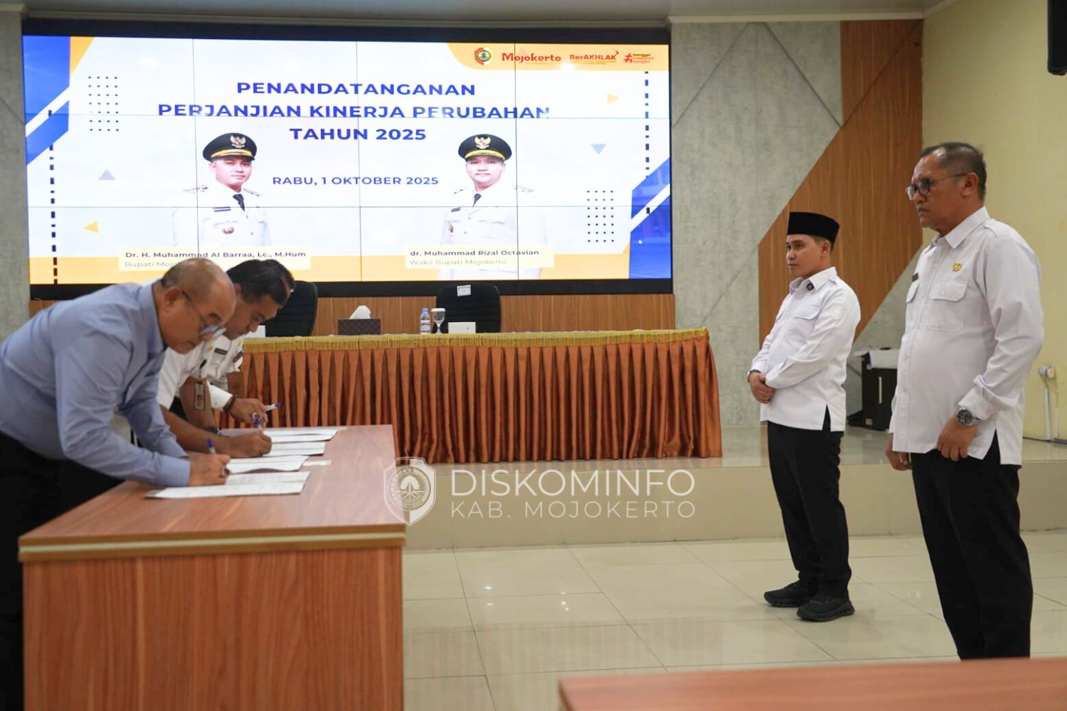 Pemkab Mojokerto Teken Perjanjian Kinerja 2025, Perkuat Komitmen Tata Kelola Pemerintahan yang Akuntabel