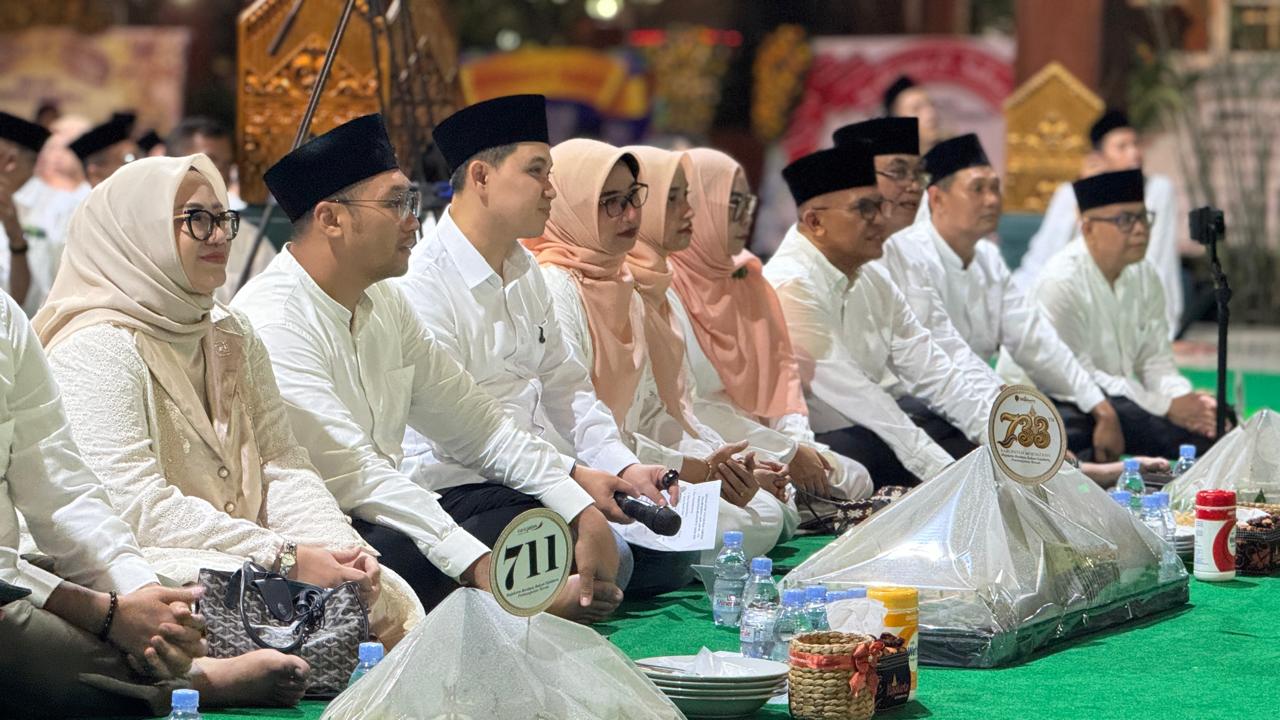 Takjub! 733 Tumpeng Serentak Iringi Hari Jadi Kabupaten Mojokerto