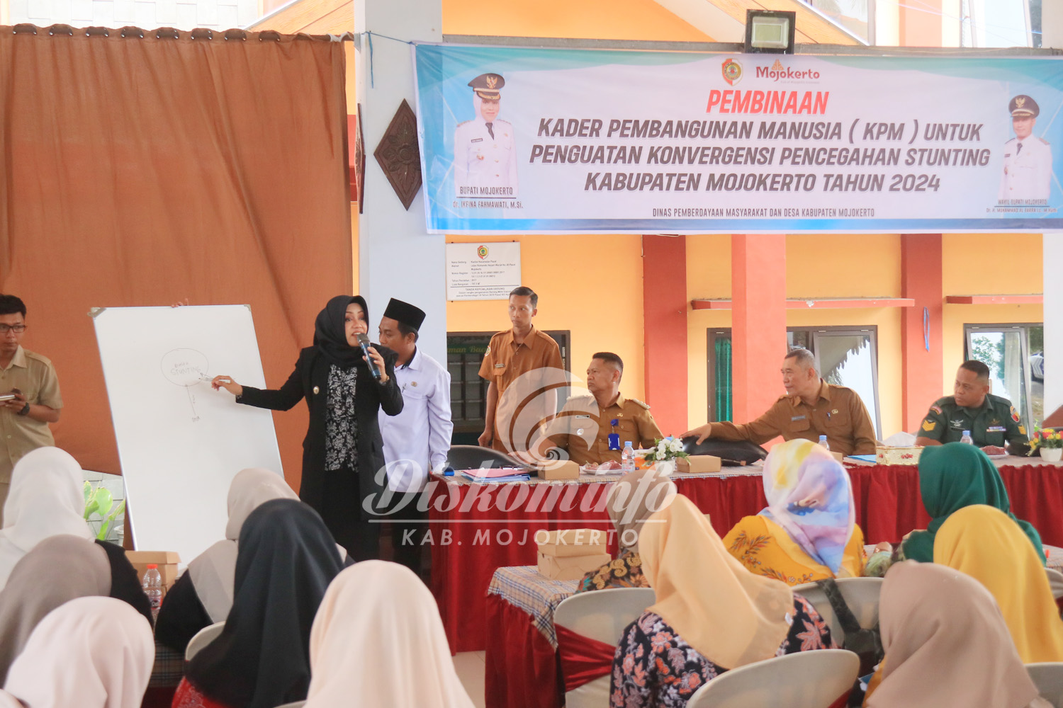 Tekan Angka Stunting, Bupati Ikfina Bina KPM Eks Wilayah Pembantu Bupati Jabung