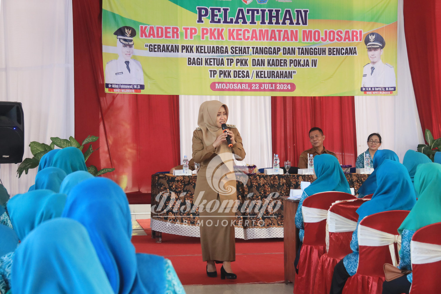 Wujudkan Keluarga Tanggap Bencana, Bupati Ikfina Sosialisasikan Program Gagah Bencana di Dua Kecamatan
